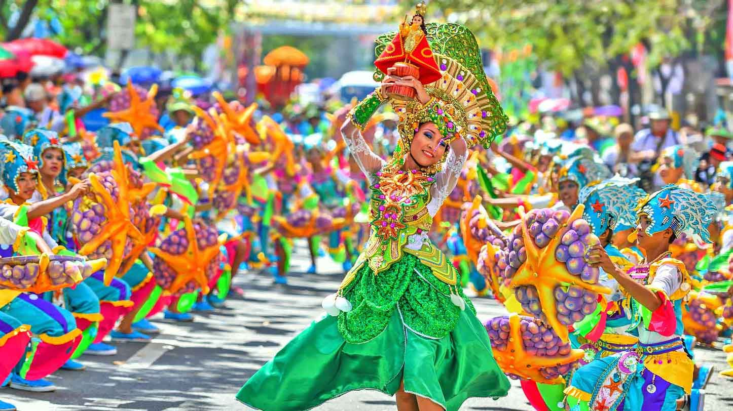 Carnaval Hạ Long - Lễ hội đường phố đầy sắc màu