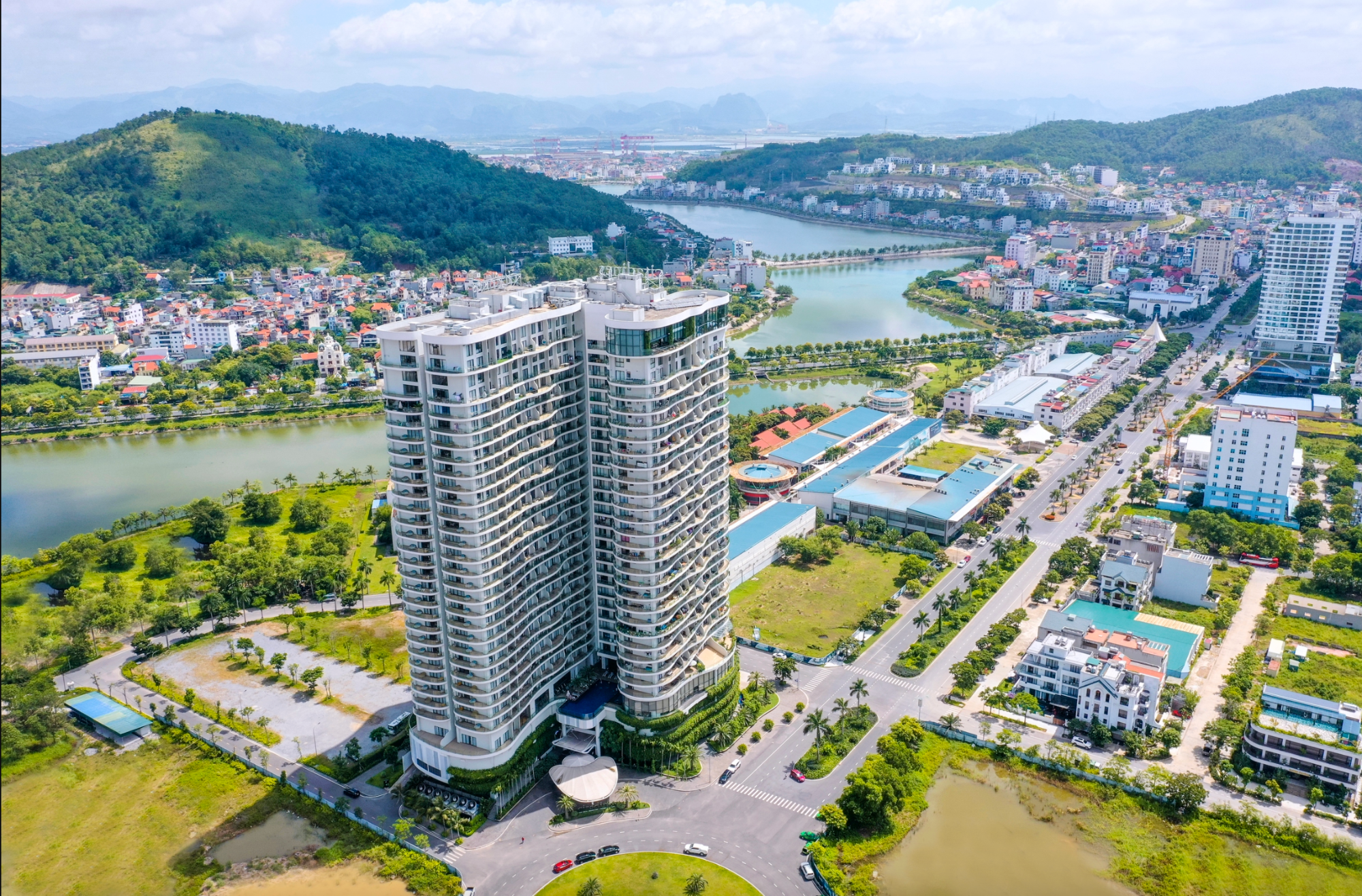Khách sạn Citadines Marina Ha Long