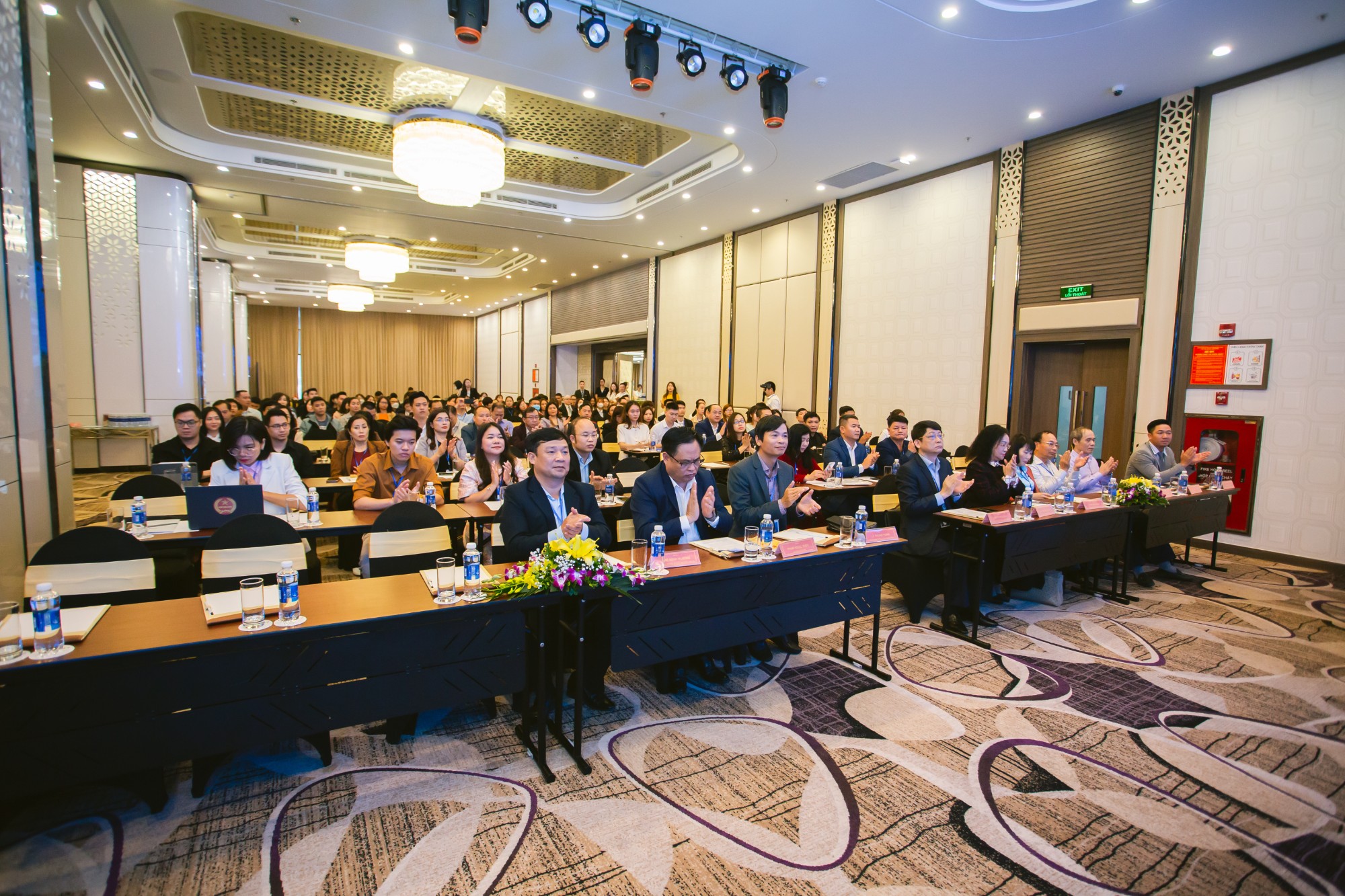 Vận hành sự kiện