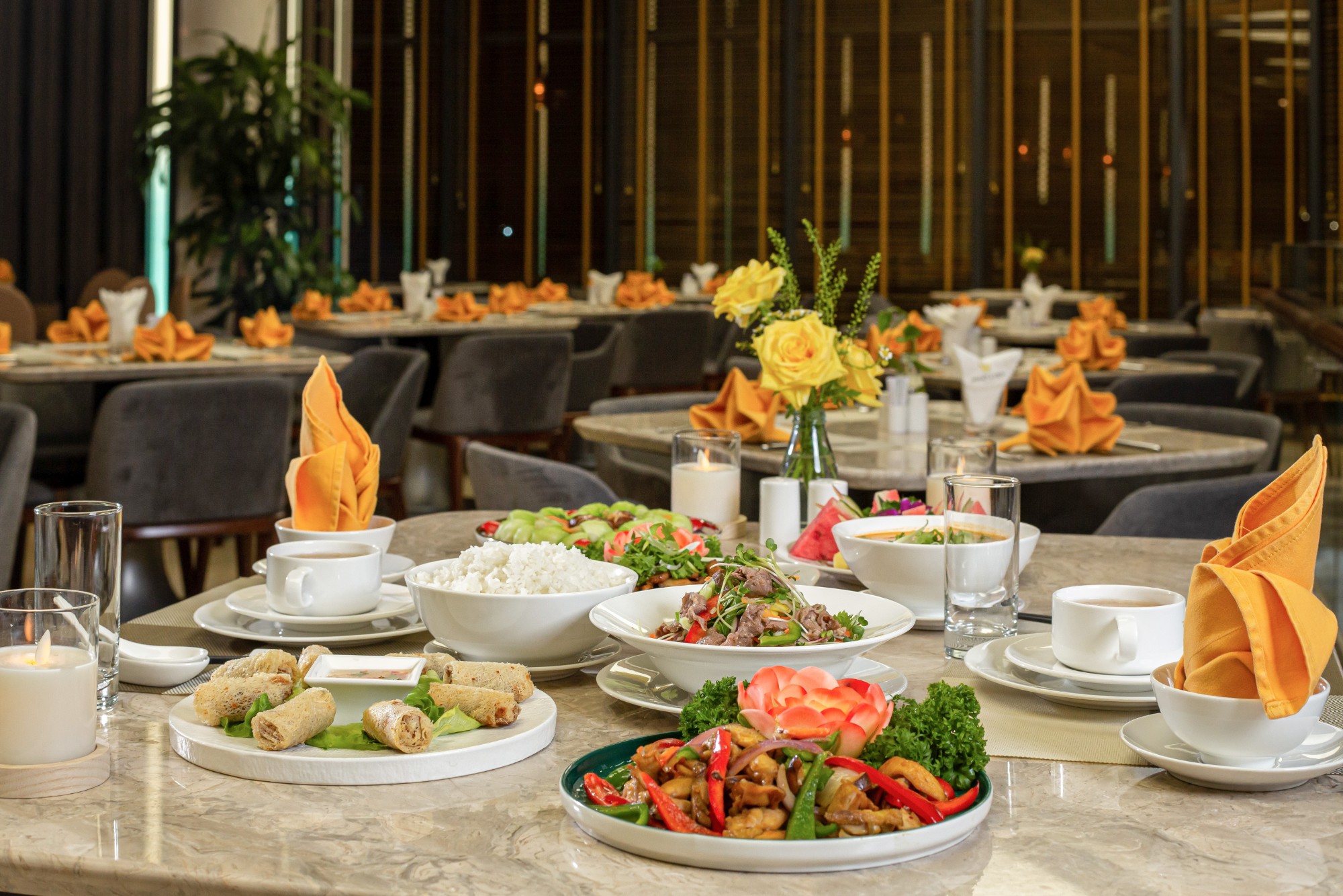 Dịch vụ ẩm thực và thực đơn tiệc tại Delasea Ha Long